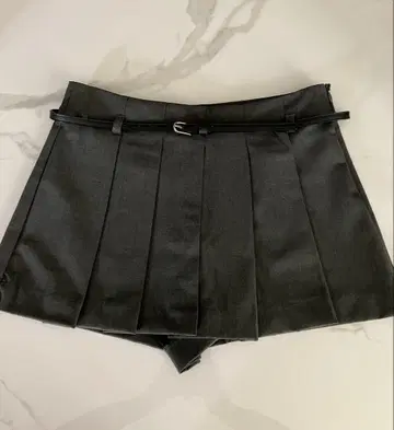 ZARA 스코트 플리츠 스코트