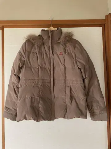 타임세일 DOG DEPT 퍼 포함 다운 자켓 베이지