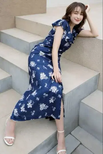 dazzlin 후지이 사치 델피니움 플라워 원피스