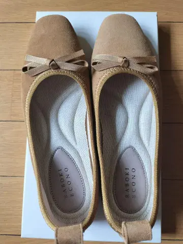 라보키 스타일 에코노 베이지 발레 슈즈