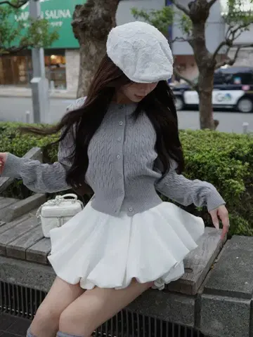 다리치 볼륨 벌룬 미니 스커트 WHT FL