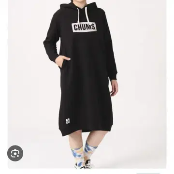 CHUMS 후드 부착 블랙 원피스