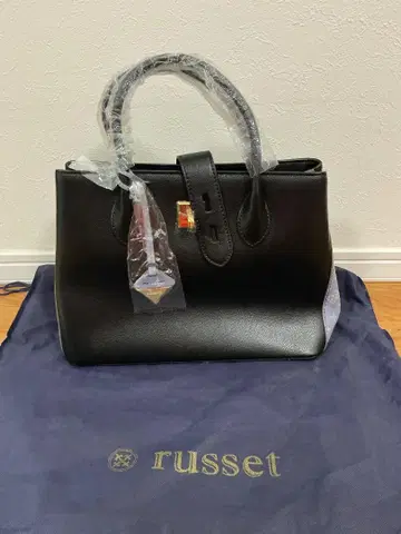 [새상품] russet 블랙 핸드백 숄더 스트랩 포함