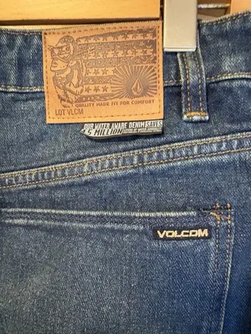 VOLCOM 데님