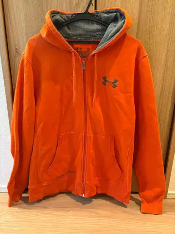 언더 아머 ChargedCottonStorm XL 후드티