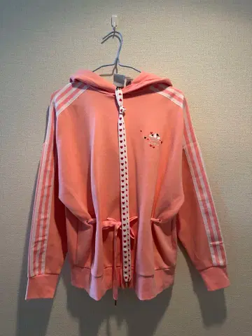 [귀여운] 새상품 adidas 발렌타인 한정판 후드티 핑크 M 사이즈