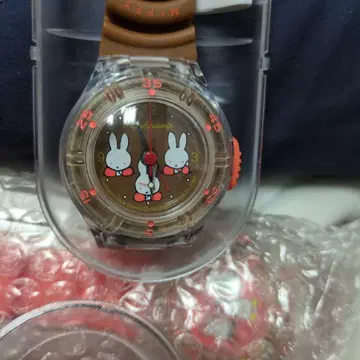 최종 가격 인하 레어 희귀템 미피 디자인 시계 케이스 포함