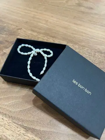 les bonbon 리본 펄 귀걸이 (한쪽)
