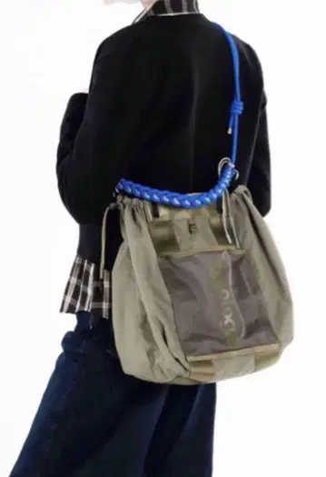 스트랩 2종류 포함 TOPOLOGIE SUMMIT TOTE MEDIUM