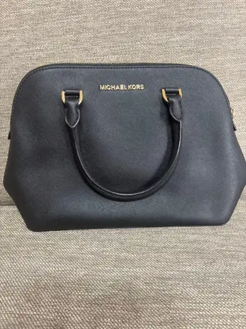 MICHAEL KORS 블랙 숄더백
