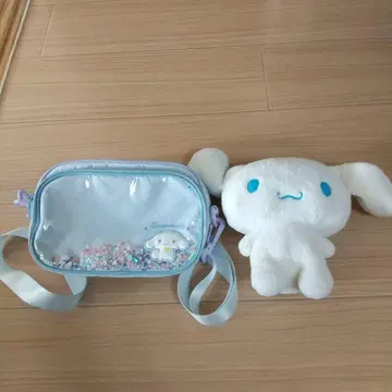 시나모롤 봉제 인형과 파우치 세트
