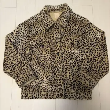 H&M 레오파드 무늬 인조 모피 자켓