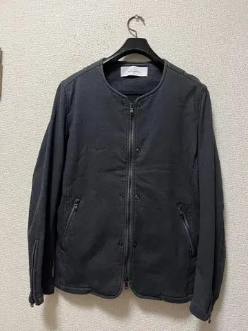 CURLY 코팅 맨투맨 자켓 /3 다크 그레이 스트레치