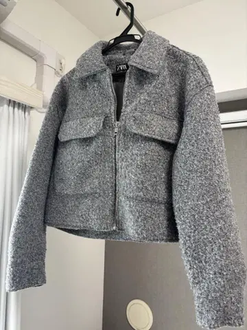 ZARA 부클레 크롭 자켓
