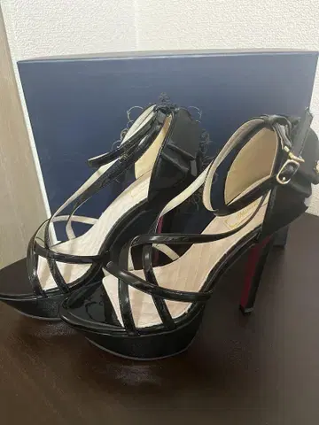 미셸 마카롱 샌들 하이힐