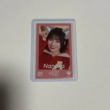 미니 사진 레어 토미타 나나카 히로인과 늑대