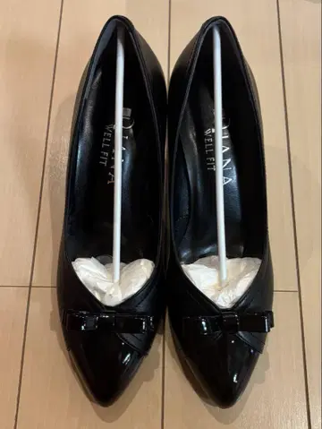 새상품 DIANA FELL FIT 블랙 펌프스