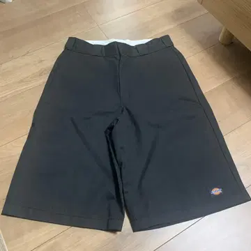 Dickies 디키즈 루즈핏 하프 팬츠 블랙 W32