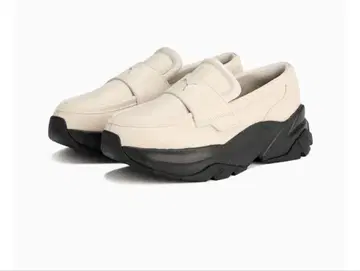 푸마 로퍼 스니커즈 화이트 24cm