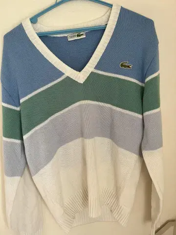 Lacoste V넥 니트 스웨터