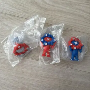 미야쿠미야쿠 캡슐 토이 3체 세트