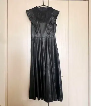 ZARA 인조 가죽 원피스 슬리브리스 레이스 XS