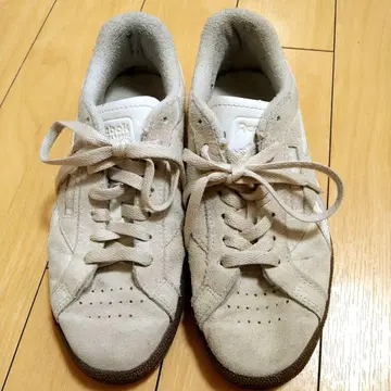 리복 클래식 레트로 스니커즈 23.5