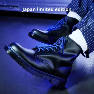 일본 한정판 Dr. Martens 1460 네이비 스티치 8홀 부츠