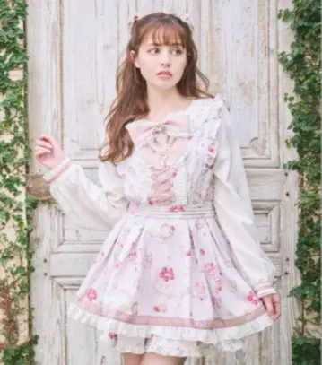 LIZLISA Salon de Fraise 패턴 셋업