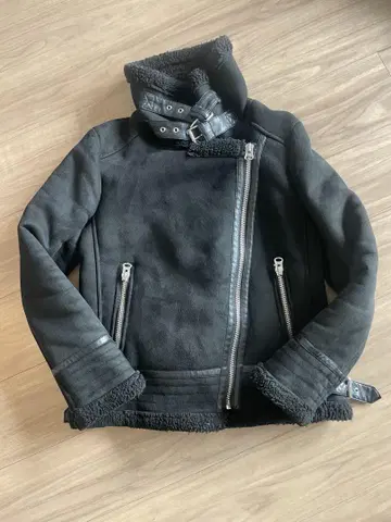 ZARA 코트
