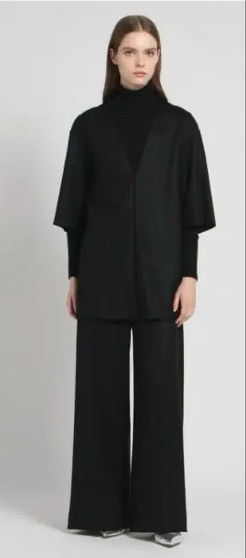24AW 띠어리 럭스 팬츠 36 블랙 *기장 수선 있음
