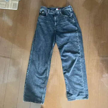 Tommy Hilfiger 다크 그레이 와이드 데님