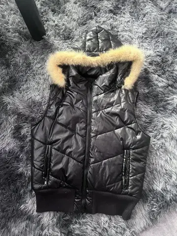 퍼 다운 퍼 다운 베스트 블랙
