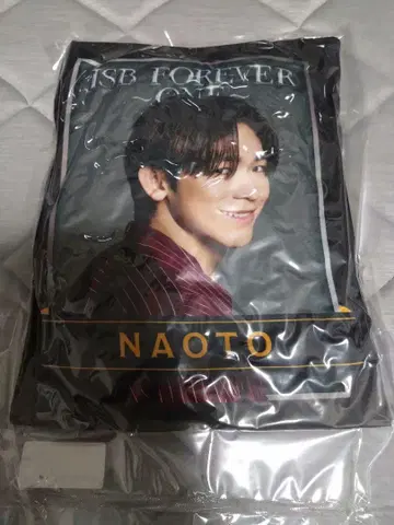 NAOTO 쿠션 캔뱃지