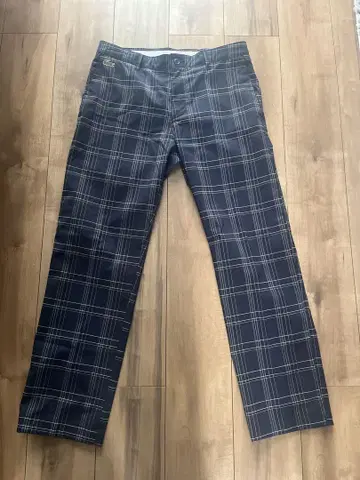 Lacoste 네이비 체크 무늬 팬츠 ER40 US32