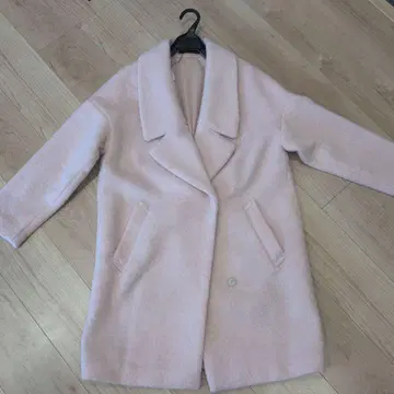 Heather 핑크색의 귀여운 코트