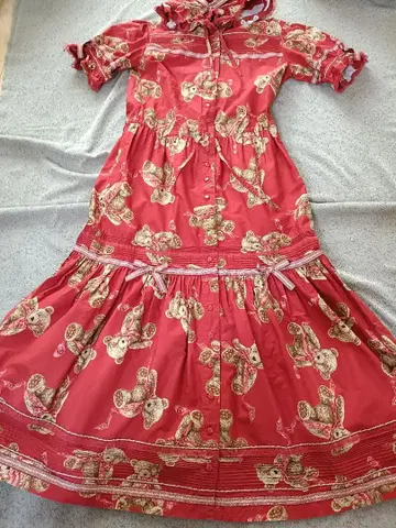 핑크하우스 곰 후드 원피스. 빨간색