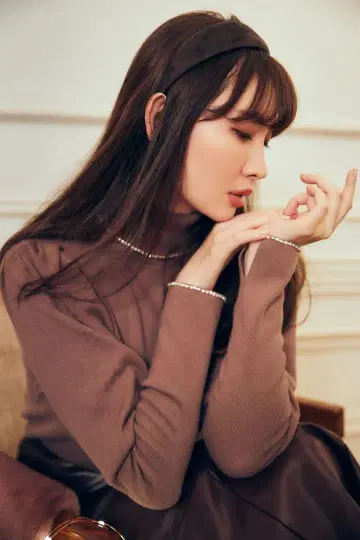 herlipto Crystal Turtleneck KnitTop