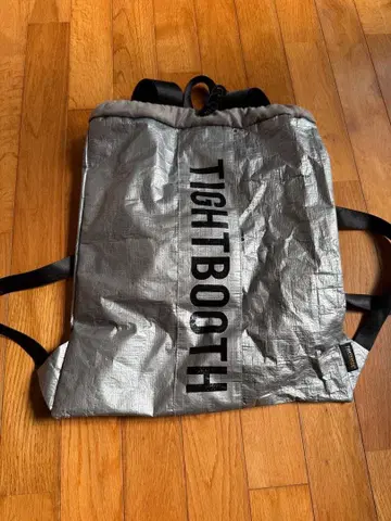 TIGHTBOOTH 실버 백팩