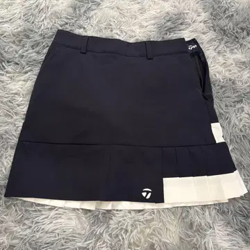TAYLORMADE 블록 플리츠 스코트 XS