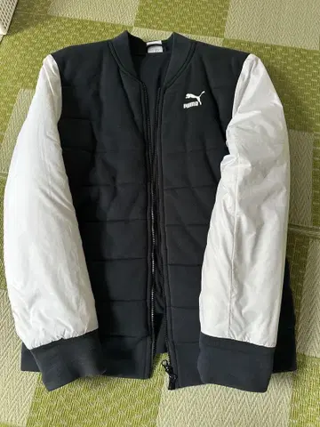 Puma 다운 자켓 블랙/화이트