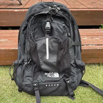 THE NORTH FACE RECON 블랙 백팩