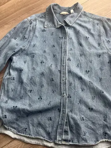 H&M 디즈니 Disney 데님 셔츠 올 패턴