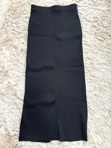[ 새상품 ] LUDICRUM 블랙 니트 타이트 스커트 슬릿