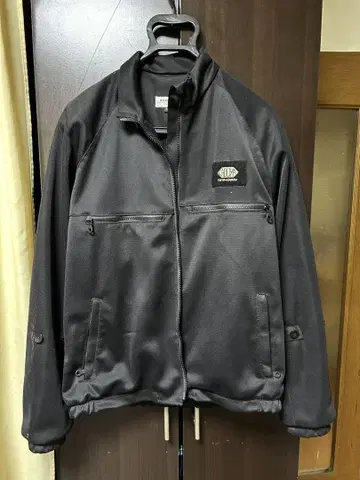 KADOYA 블랙 점퍼 L 사이즈
