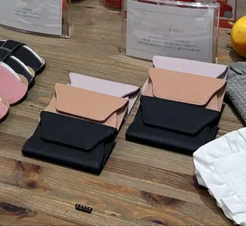천연 가죽 컴팩트 코인 케이스 플랩식