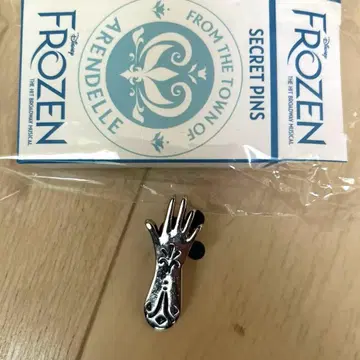 Disney 디즈니와 눈의 여왕 핀 배지
