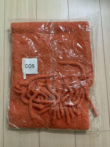 COS 모헤어 머플러