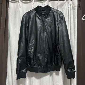 ZARA 블랙 가죽 자켓