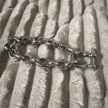 13lue U-bracelet